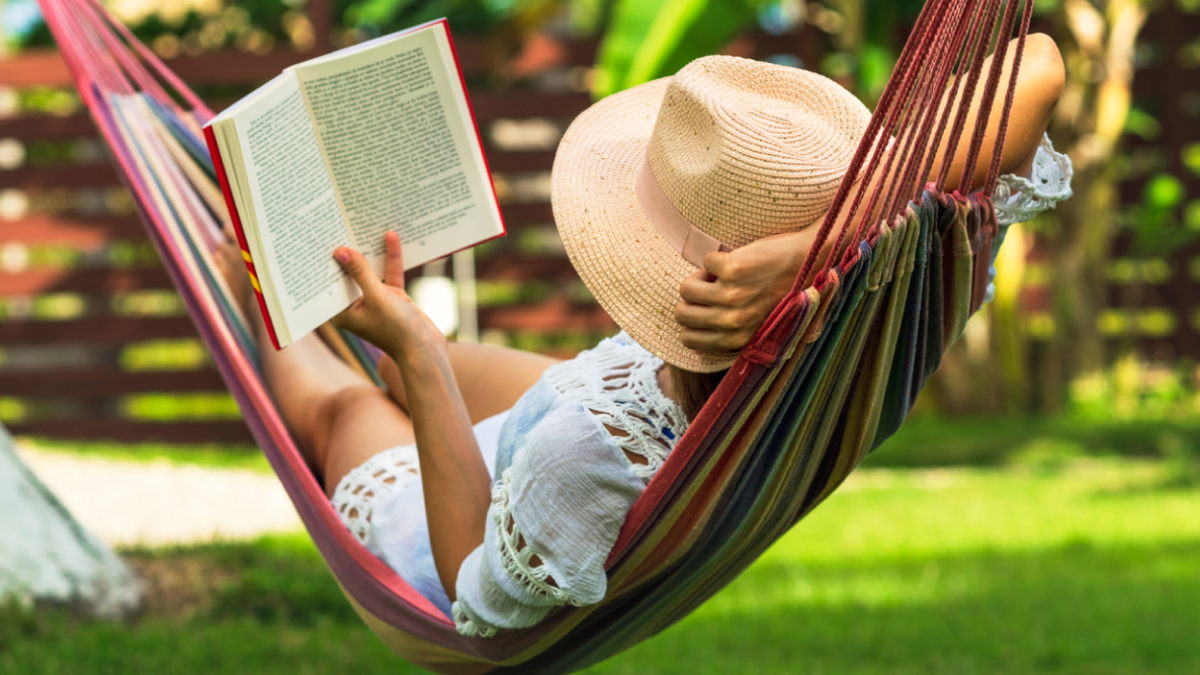 Що почитати у відпустці: 7 книжок на будь-який смак