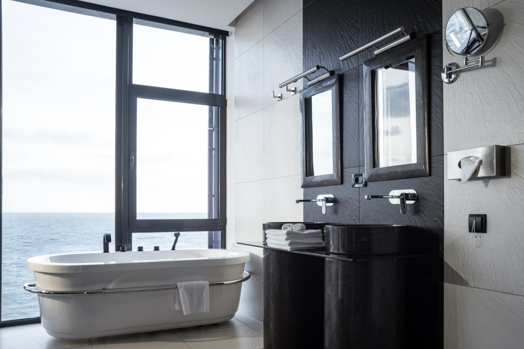 MAESTRO HOTEL MANAGEMENT