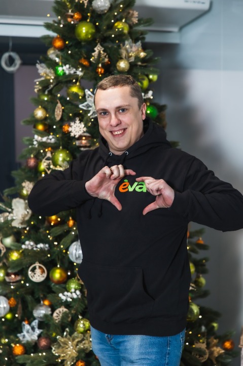 EVA, лінія магазинів