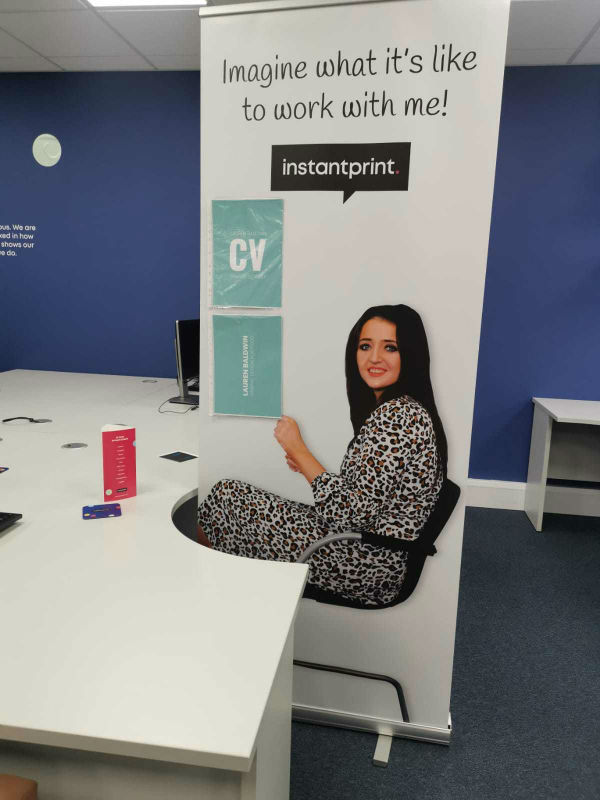 Фото зі сторінки instantprint. у Twitter