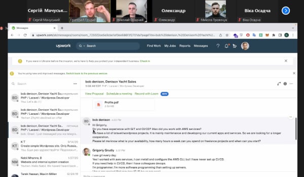 Григорій Грудій на власному прикладі пояснює учням, як закривати клієнта через Google Translate