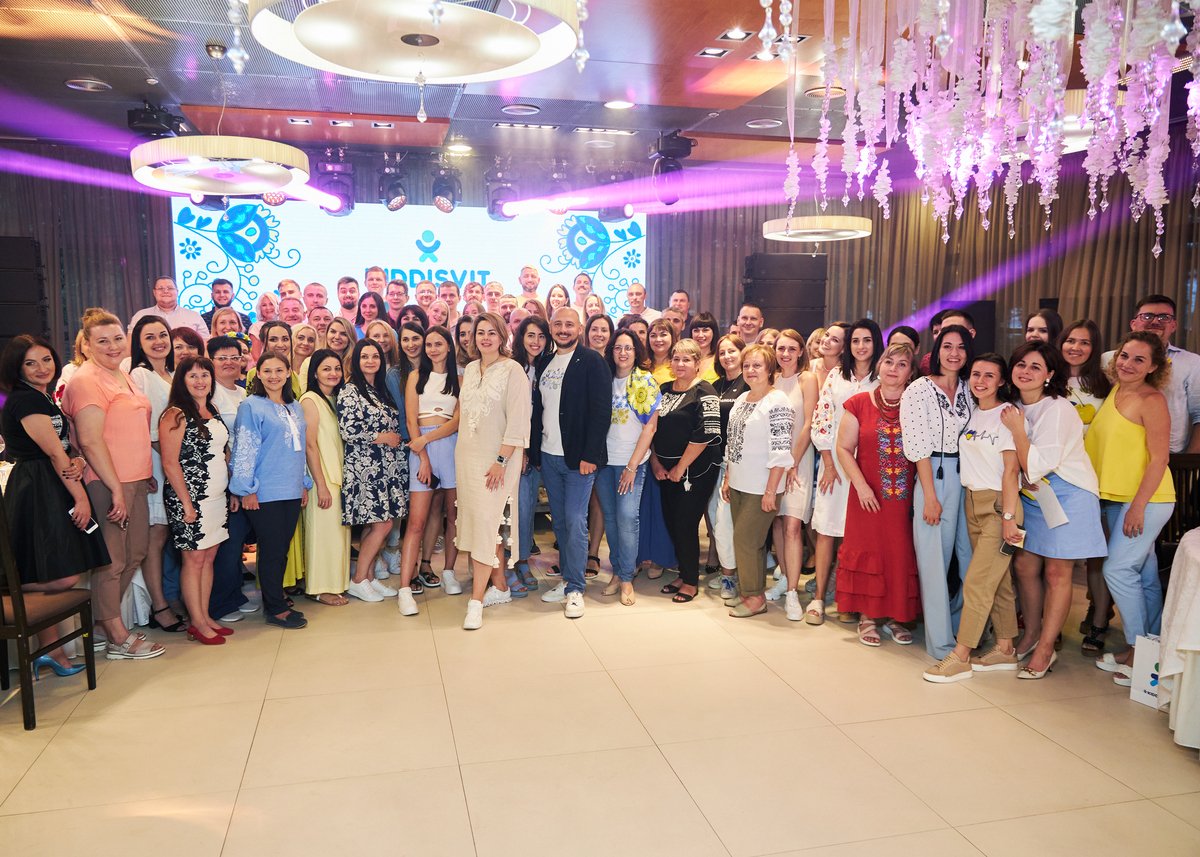 Велика команда KIDDISVIT