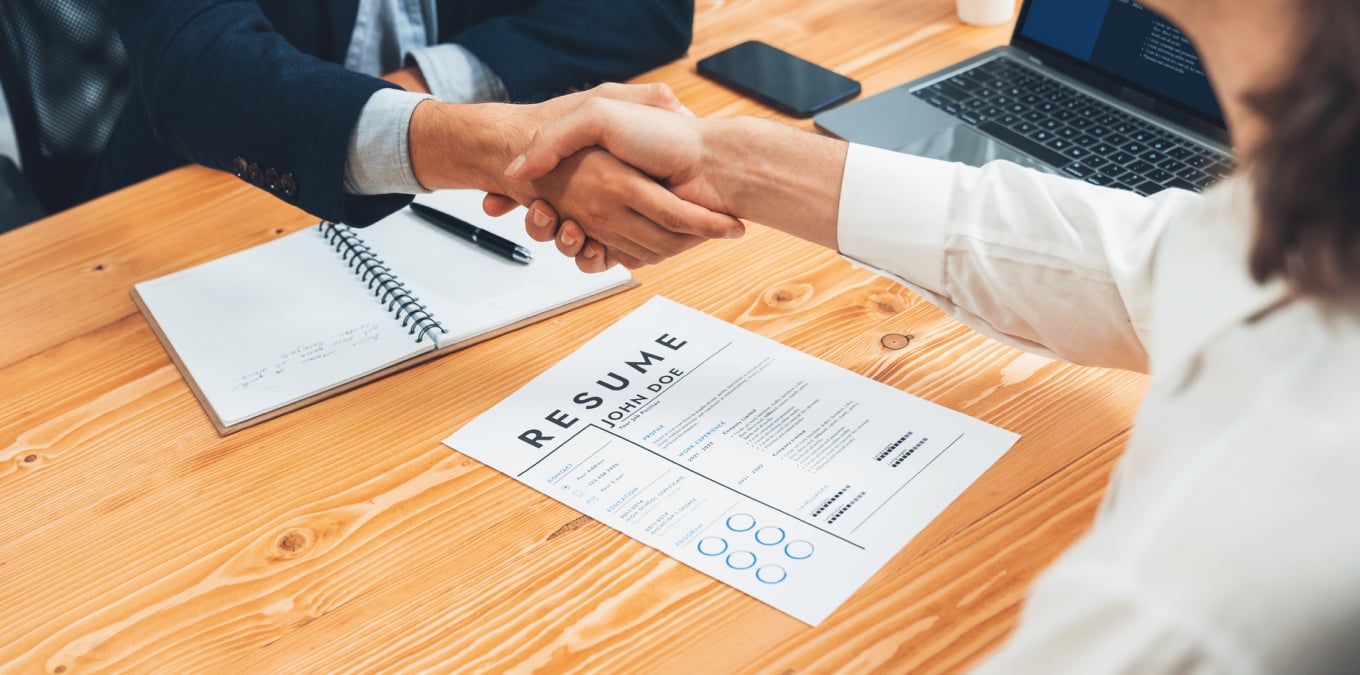 Скільки часу кандидати готові чекати зворотного зв’язку після співбесіди: результати опитування Work.ua