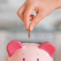К концу года реальные зарплаты украинцев сократятся на 3%