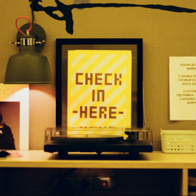 Почати з «як ти?», а не з дедлайнів: як Postmen підтримує команду у важкі часи