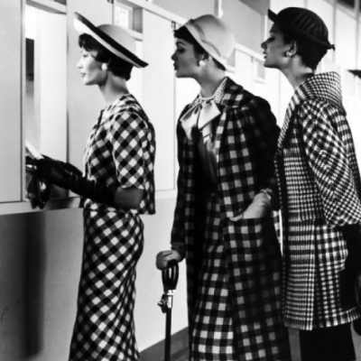 Від Другої світової до сьогодні: як змінювався жіночий офісний дрес-код протягом останніх 80 років
