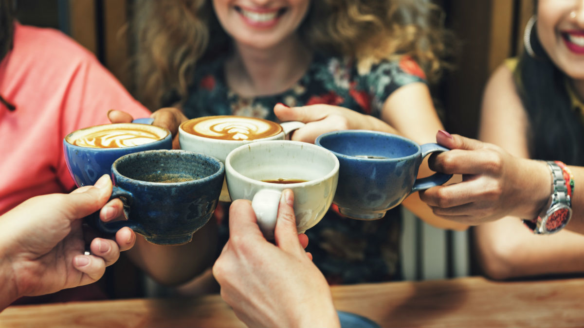 Кофе улучшает взаимодействие в команде, выяснили ученые