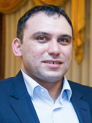 Директор сто